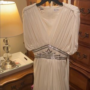 Tadashi gorgeous dress